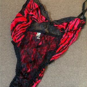 Elegant Red and Black Lace Lingerie